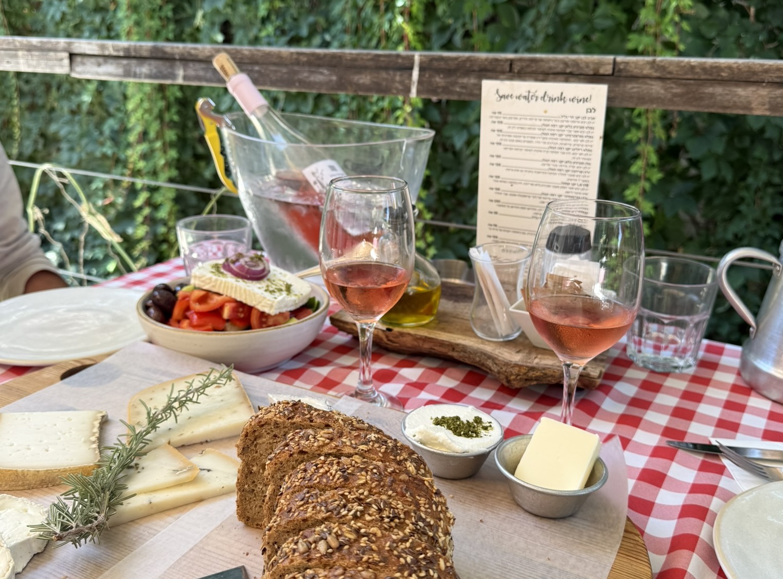 ארוחה בחנן הגבן